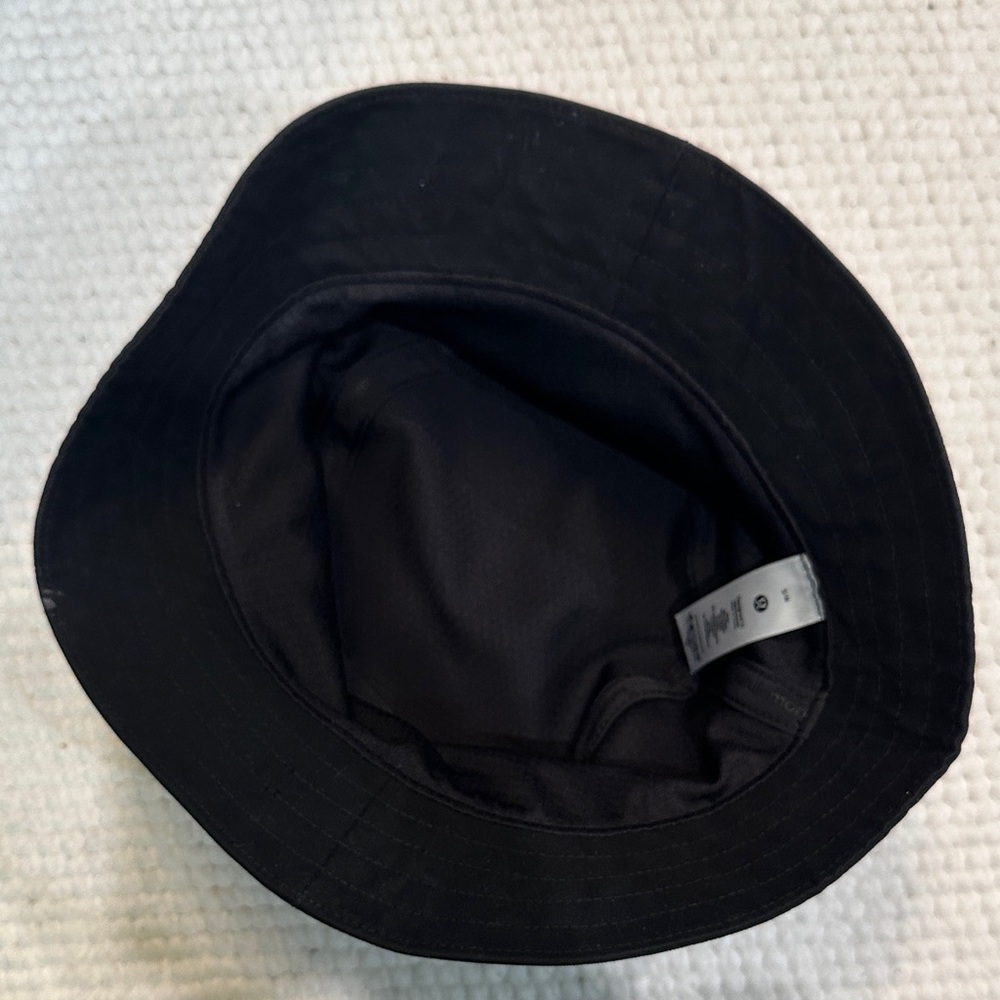 Lululemon Black Bucket Hat - Picture 6 of 8